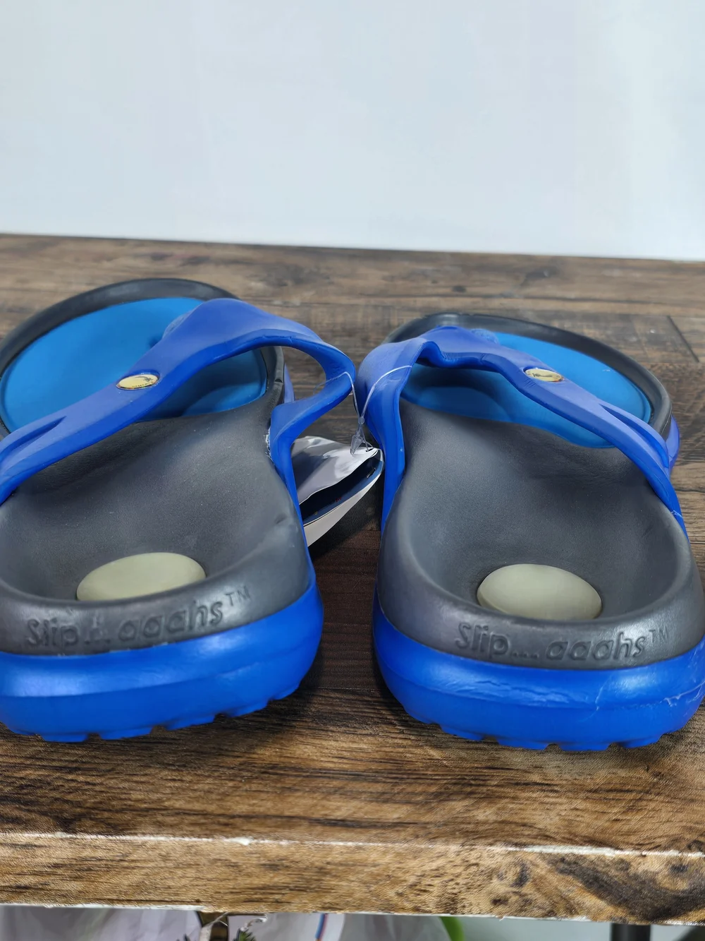 Men's Blue Sporty Flip Flop Sandals Size 9